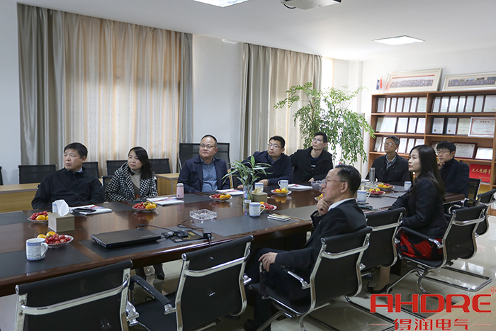 會議室圖 1.jpg 會議室圖 1.jpg