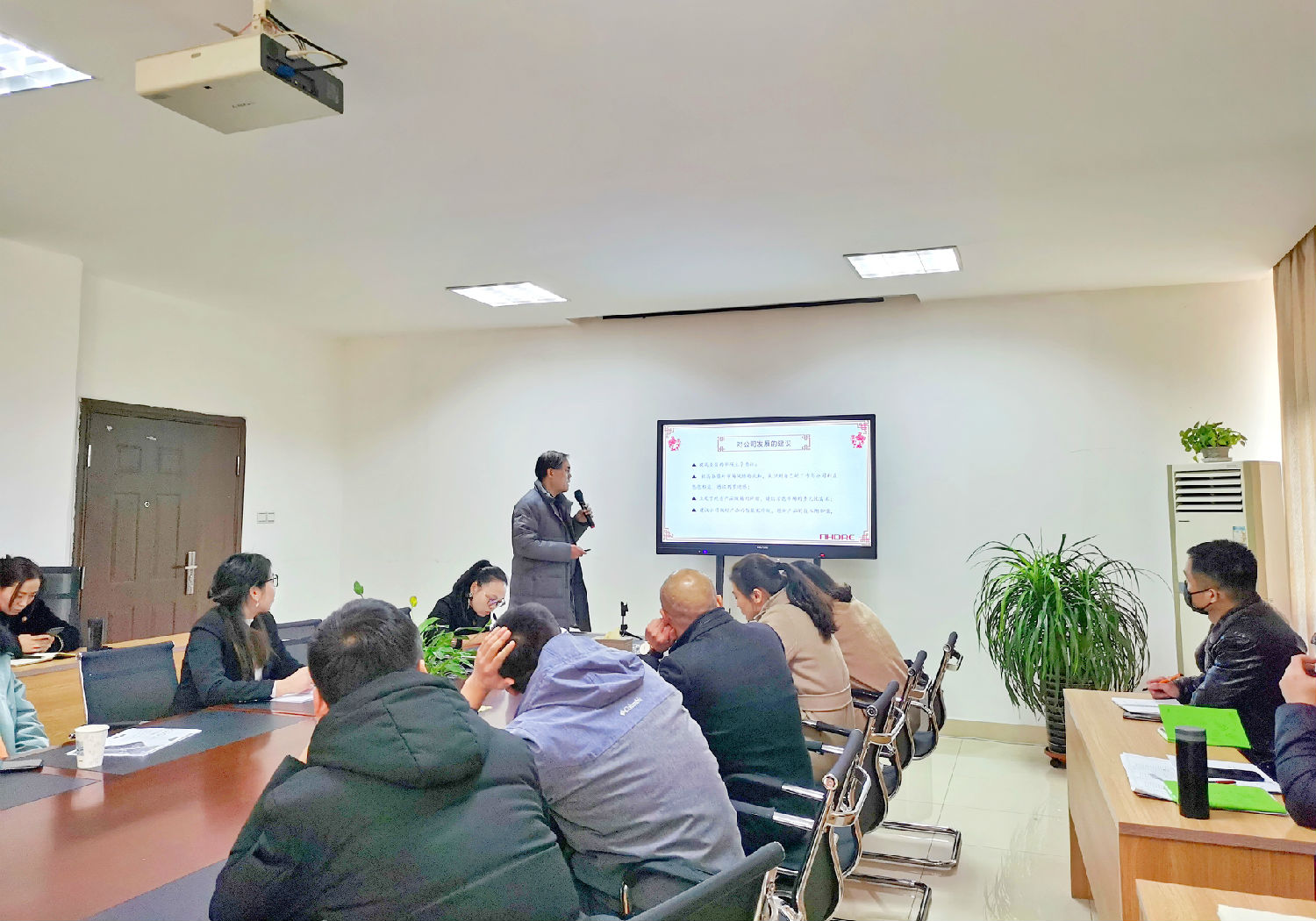 報價部.jpg 報價部.jpg