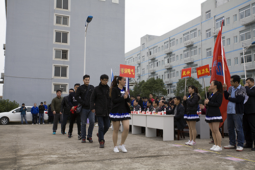 得潤(rùn)電氣 電氣成套設(shè)備廠家 咨詢熱線:4000551777 得潤(rùn)電氣 電氣成套設(shè)備廠家 咨詢熱線:4000551777