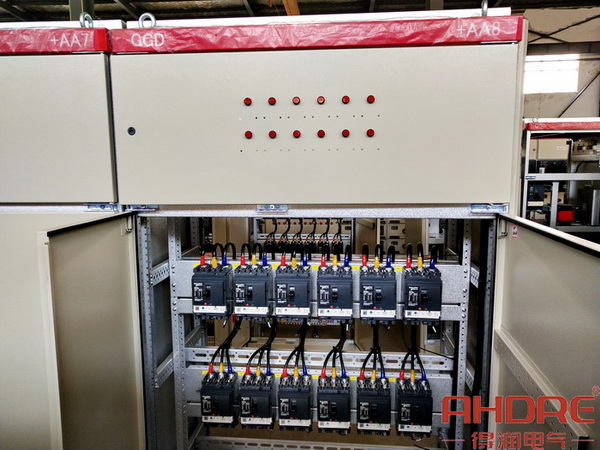 GGD低壓配電柜正面結構圖.jpg GGD低壓配電柜正面結構圖.jpg