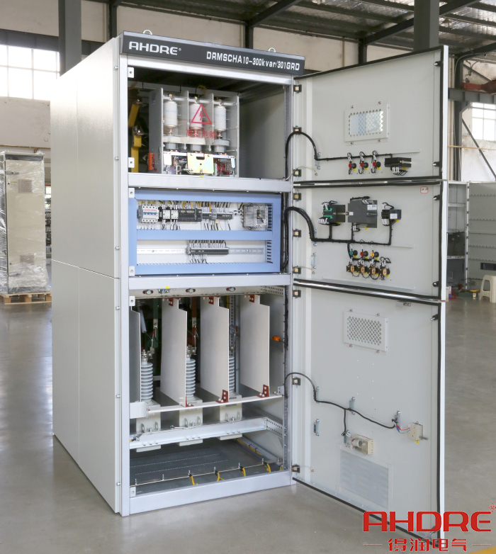 自動無功補償柜.jpg 自動無功補償柜.jpg