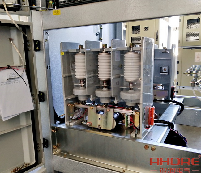 真空接觸器.jpg 真空接觸器.jpg