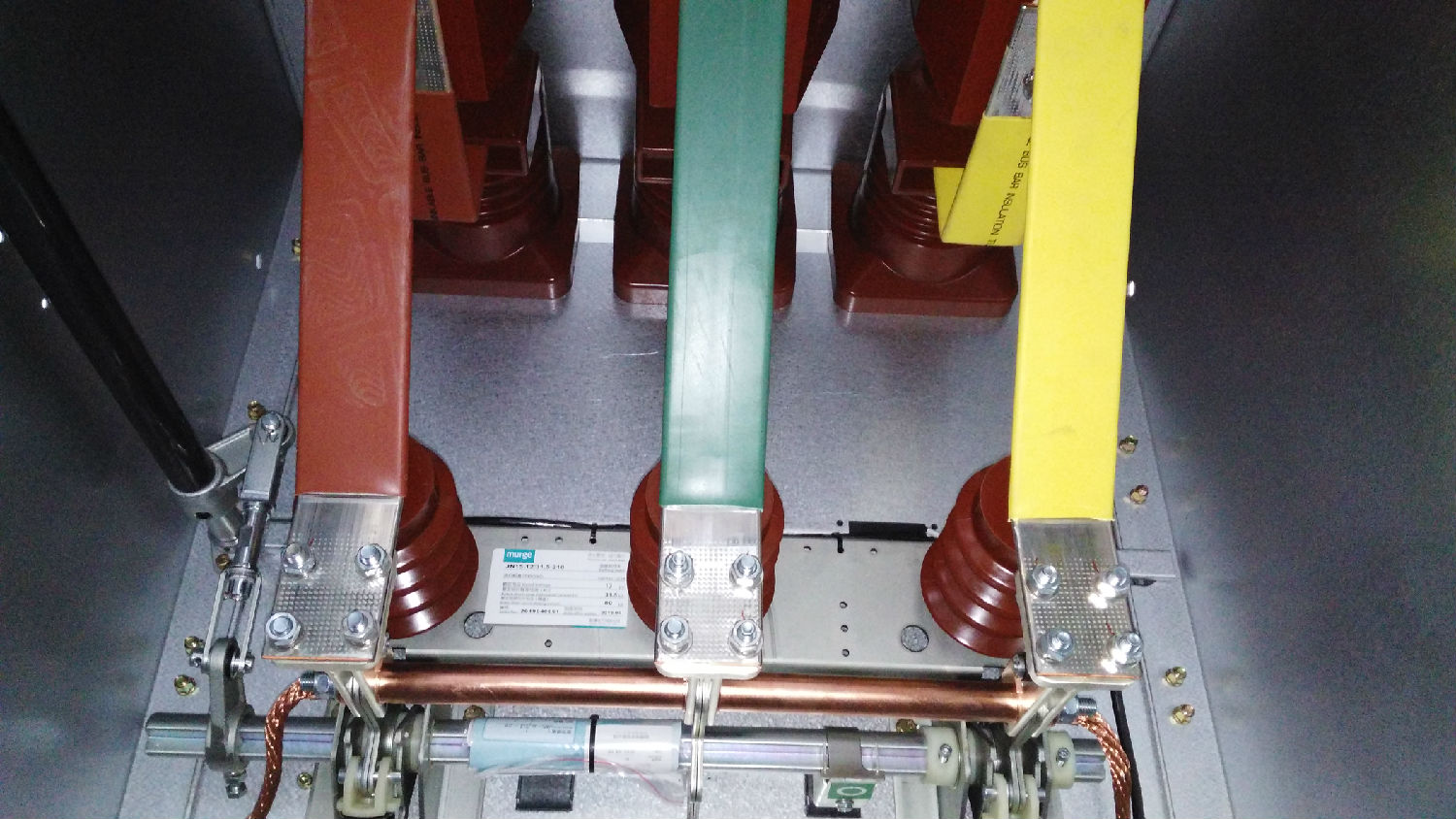 KYN28A-12高壓開關(guān)柜 安徽得潤電氣 400-128-7988 KYN28A-12高壓開關(guān)柜 安徽得潤電氣 400-128-7988